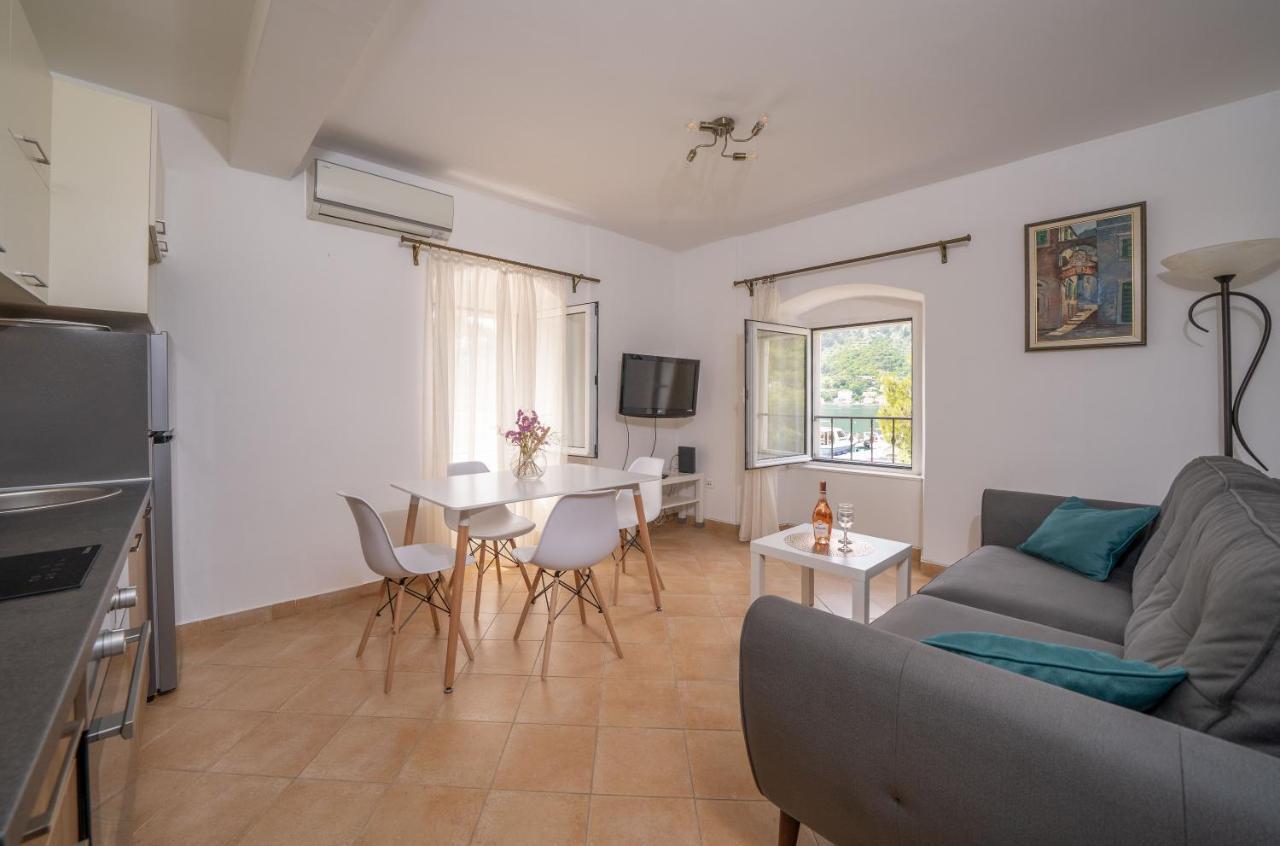 Dobrota Blue Apartment Kotor Ngoại thất bức ảnh